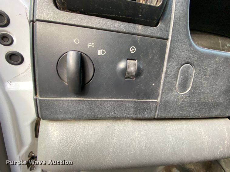 image for item EL9603 2006 Ford F550 Super Duty  utility truck