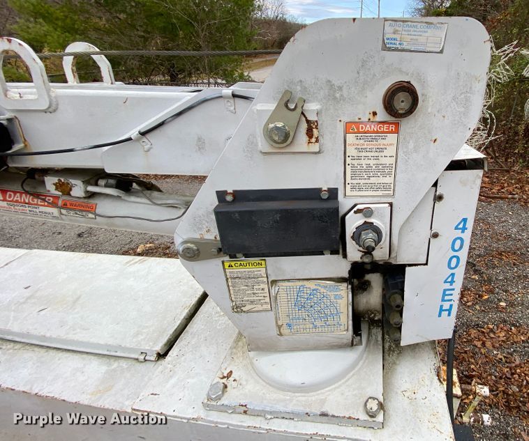 image for item EL9603 2006 Ford F550 Super Duty  utility truck