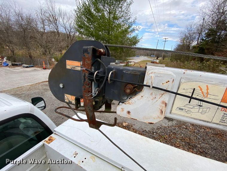 image for item EL9603 2006 Ford F550 Super Duty  utility truck