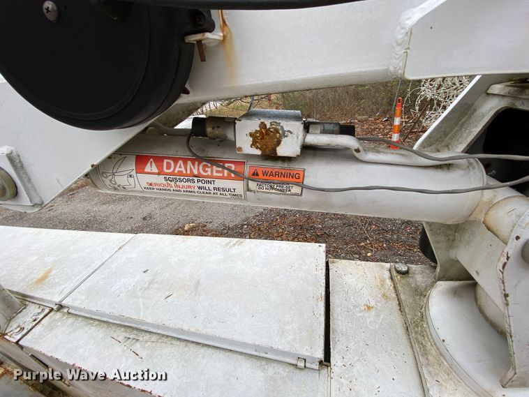 image for item EL9603 2006 Ford F550 Super Duty  utility truck