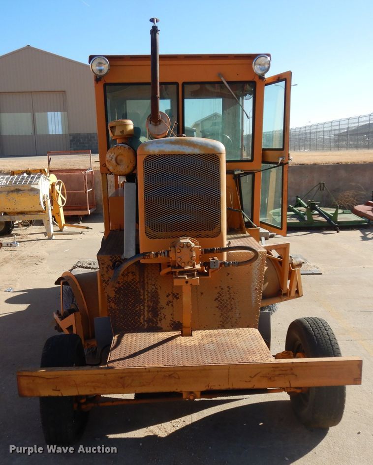 image for item EY9118 Broce  broom