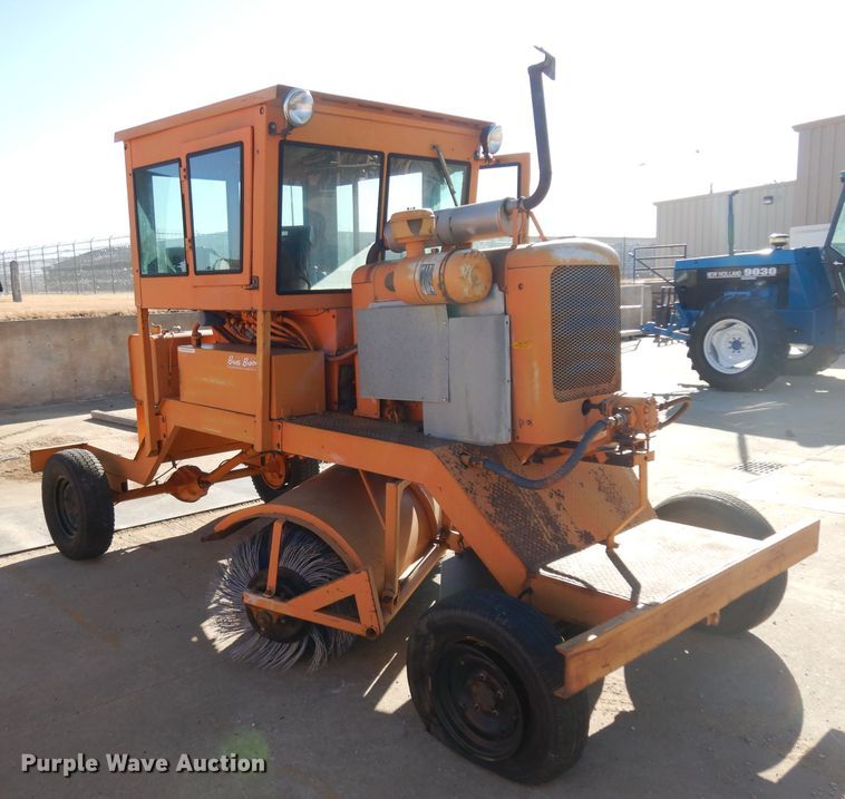 image for item EY9118 Broce  broom