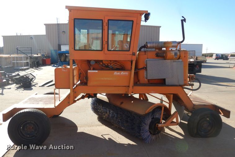 image for item EY9118 Broce  broom