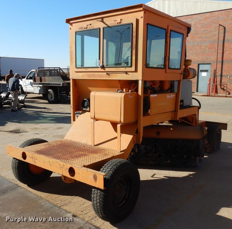 image for item EY9118 Broce  broom