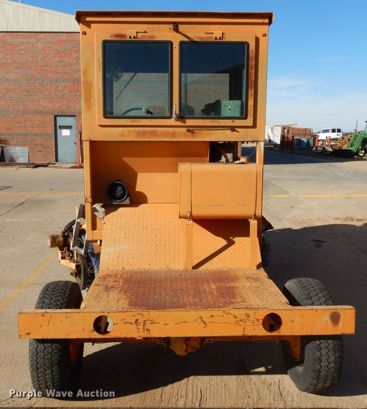 image for item EY9118 Broce  broom