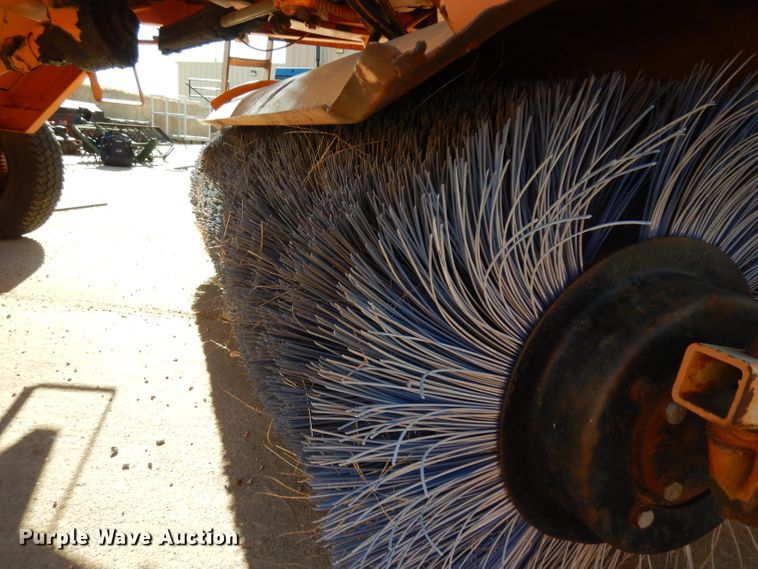 image for item EY9118 Broce  broom