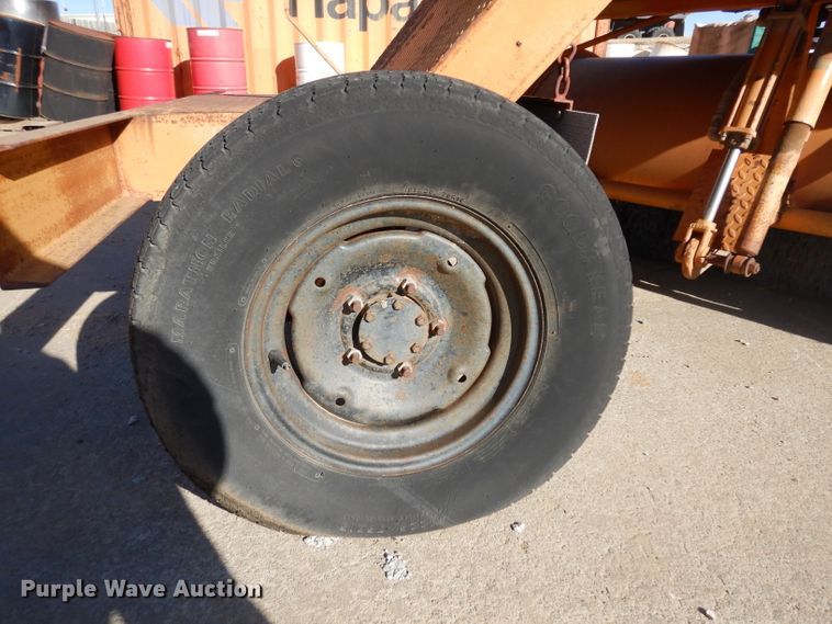 image for item EY9118 Broce  broom