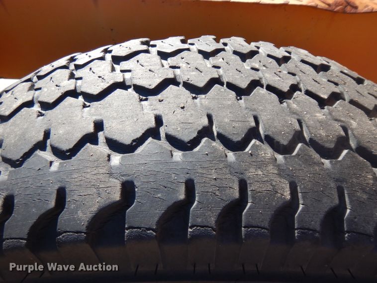 image for item EY9118 Broce  broom