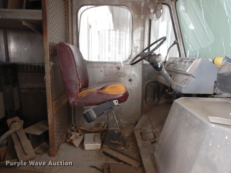 image for item FG9515 1989 GMC P3500  delivery truck