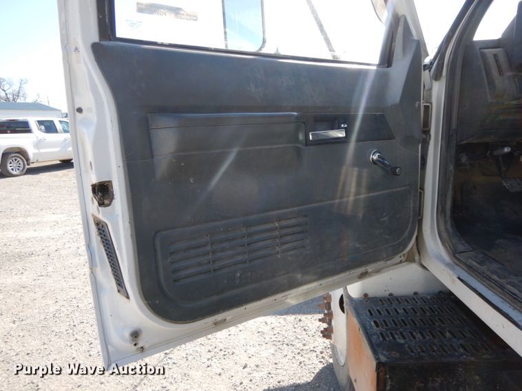 image for item FG9703 1998 Chevrolet C6500  dump truck