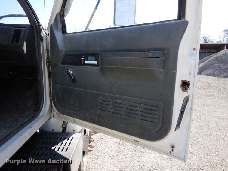 image for item FG9703 1998 Chevrolet C6500  dump truck