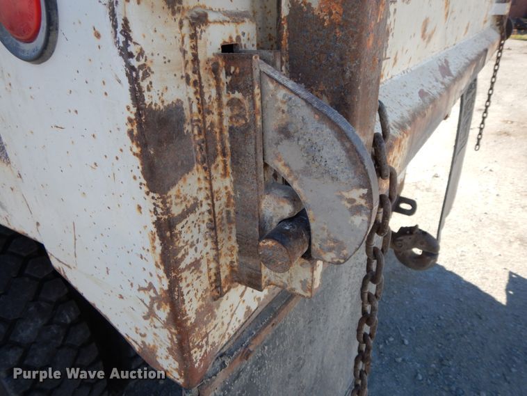 image for item FG9703 1998 Chevrolet C6500  dump truck