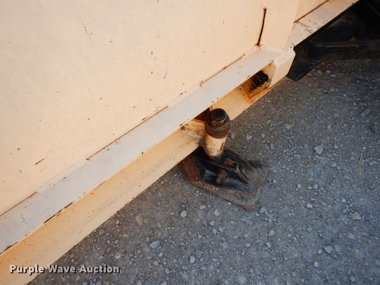 image for item FG9703 1998 Chevrolet C6500  dump truck