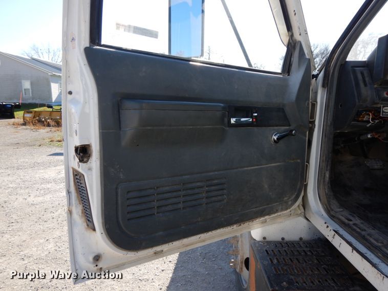 image for item FG9704 1998 Chevrolet C6500  dump truck