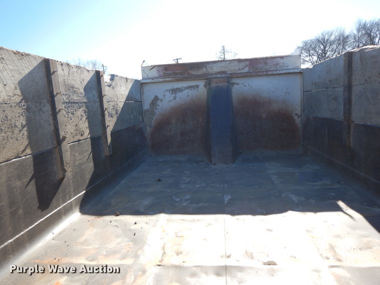 image for item FG9704 1998 Chevrolet C6500  dump truck