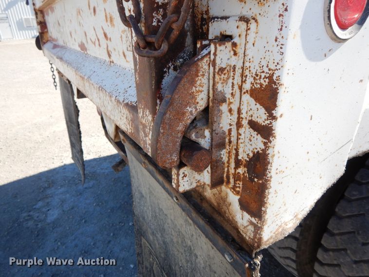 image for item FG9704 1998 Chevrolet C6500  dump truck