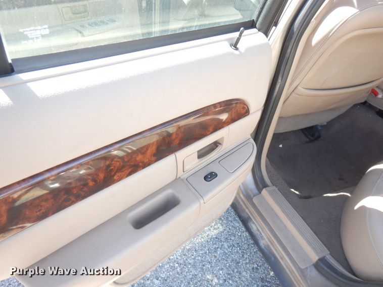 image for item FR9126 2004 Mercury Grand Marquis