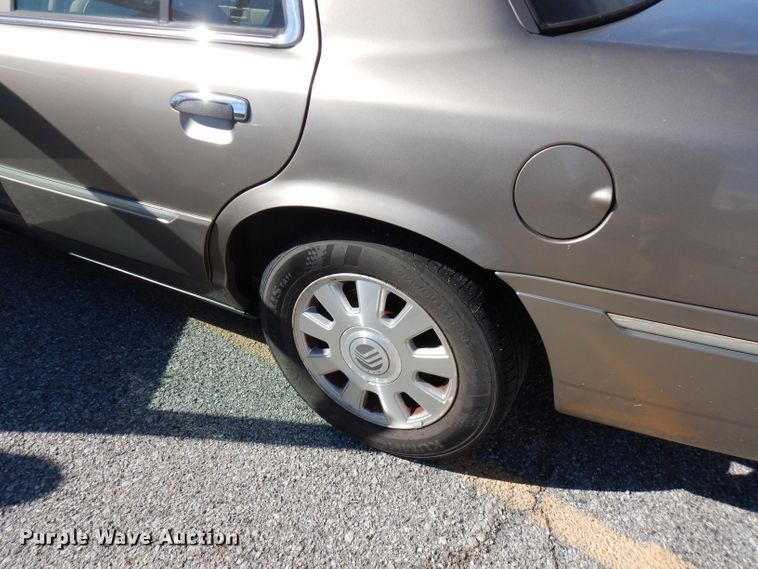 image for item FR9126 2004 Mercury Grand Marquis