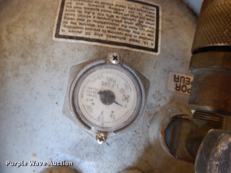 image for item FR9142 Betco floor scrubber