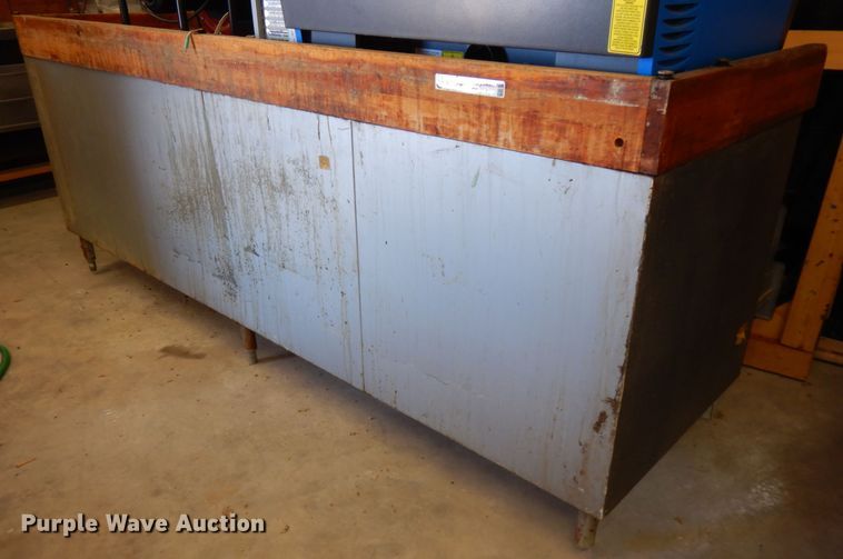 image for item FR9146 Butcherblock top table