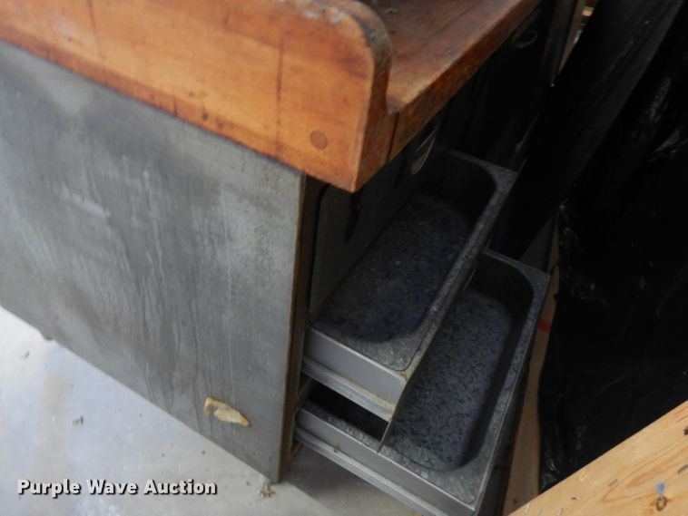 image for item FR9146 Butcherblock top table