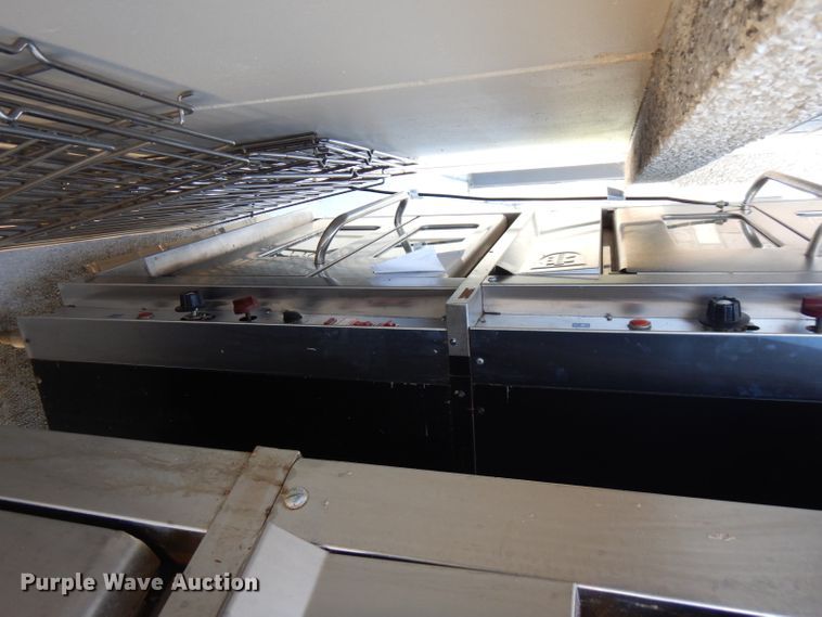 image for item FR9149 (2) double ovens