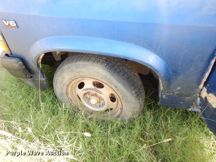 image for item FR9178 1996 Dodge Dakota  pickup truck