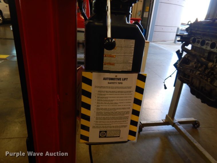 image for item FW9902 Snap-on 42010VS two post automotive lift