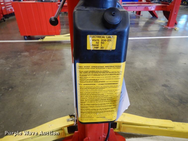 image for item FW9902 Snap-on 42010VS two post automotive lift