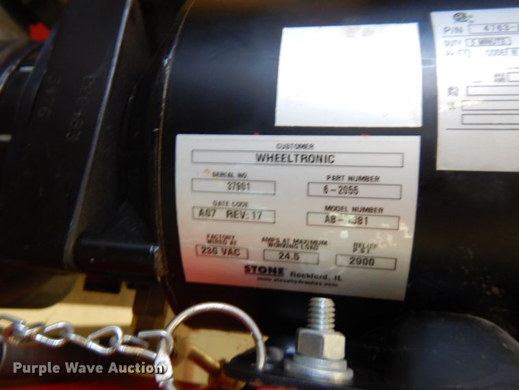 image for item FW9902 Snap-on 42010VS two post automotive lift