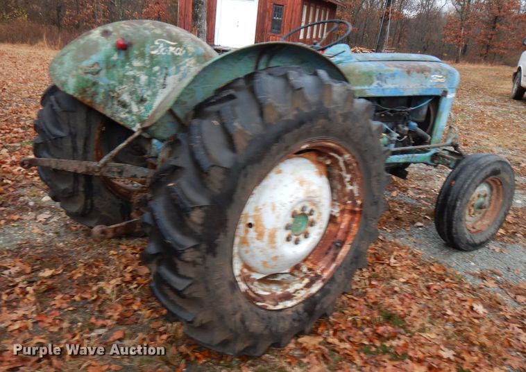 image for item FW9917 Ford 600  tractor