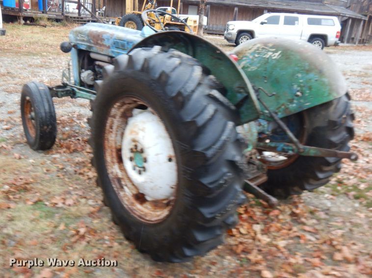 image for item FW9917 Ford 600  tractor