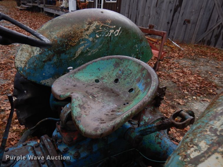 image for item FW9917 Ford 600  tractor