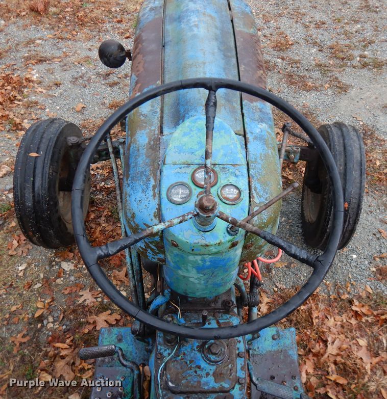 image for item FW9917 Ford 600  tractor