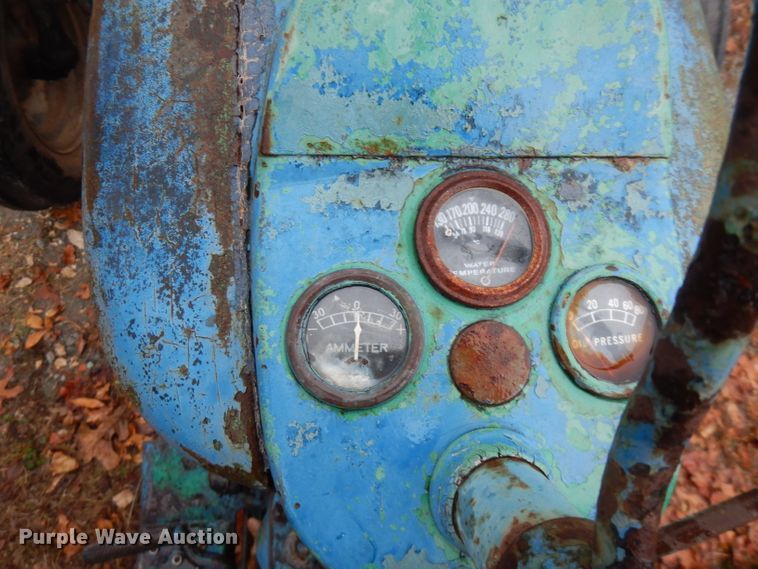 image for item FW9917 Ford 600  tractor