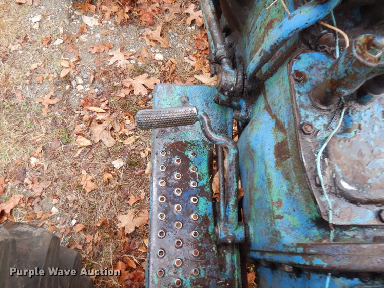 image for item FW9917 Ford 600  tractor