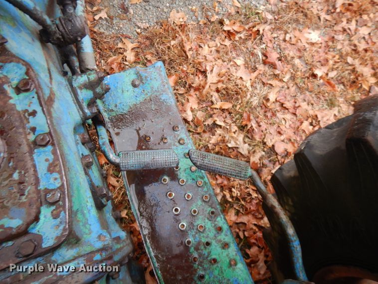 image for item FW9917 Ford 600  tractor