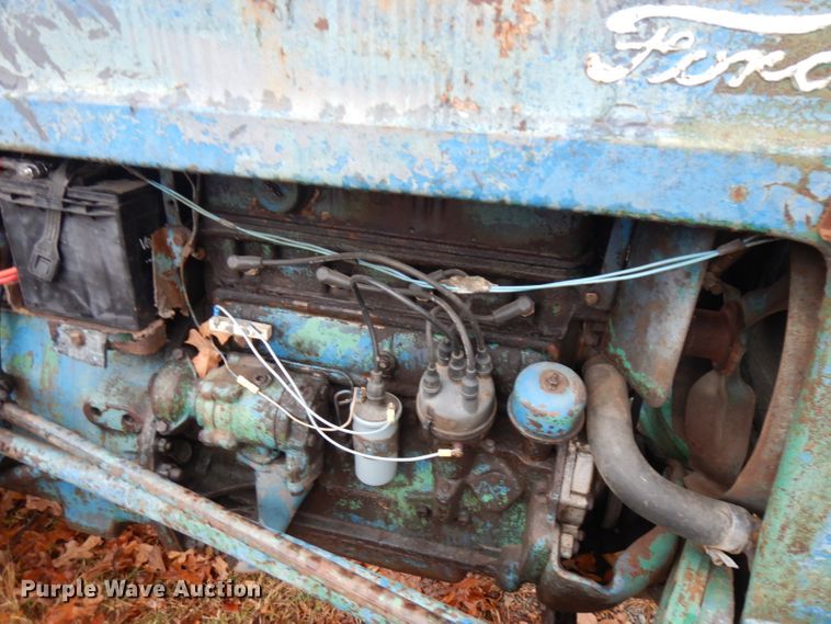image for item FW9917 Ford 600  tractor