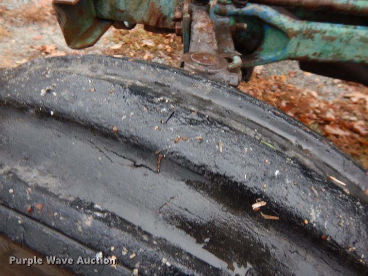 image for item FW9917 Ford 600  tractor