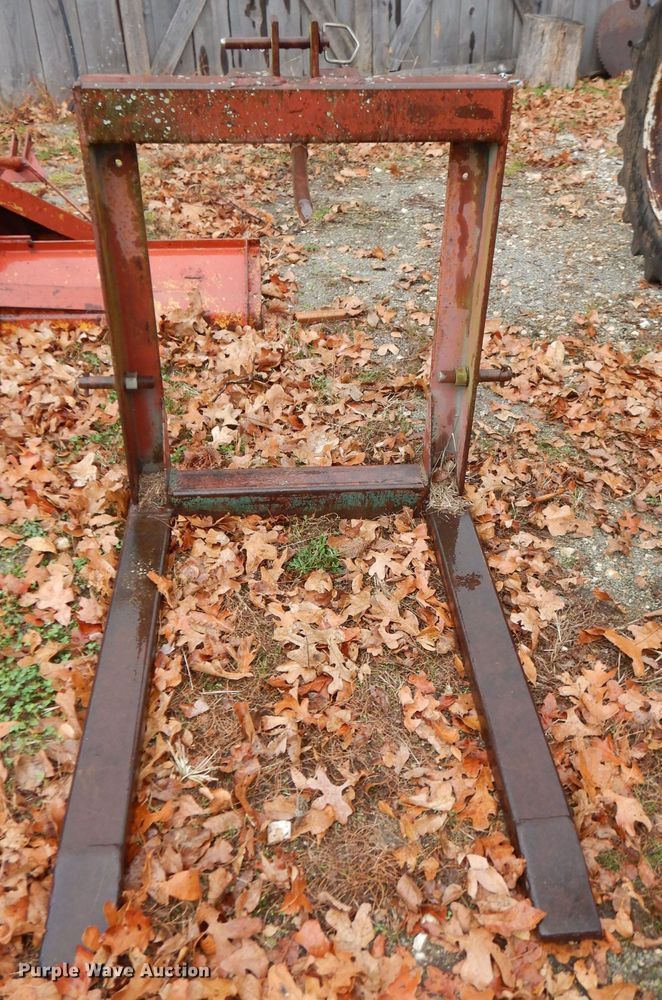 image for item FW9919 Bale spear