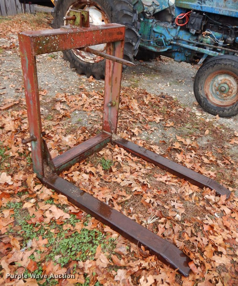 image for item FW9919 Bale spear