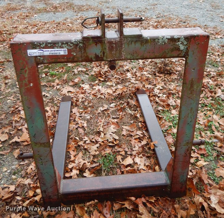 image for item FW9919 Bale spear