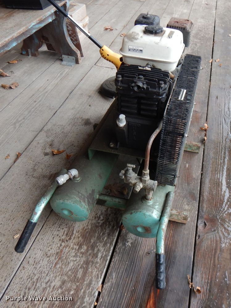 image for item FW9924 Air compressor