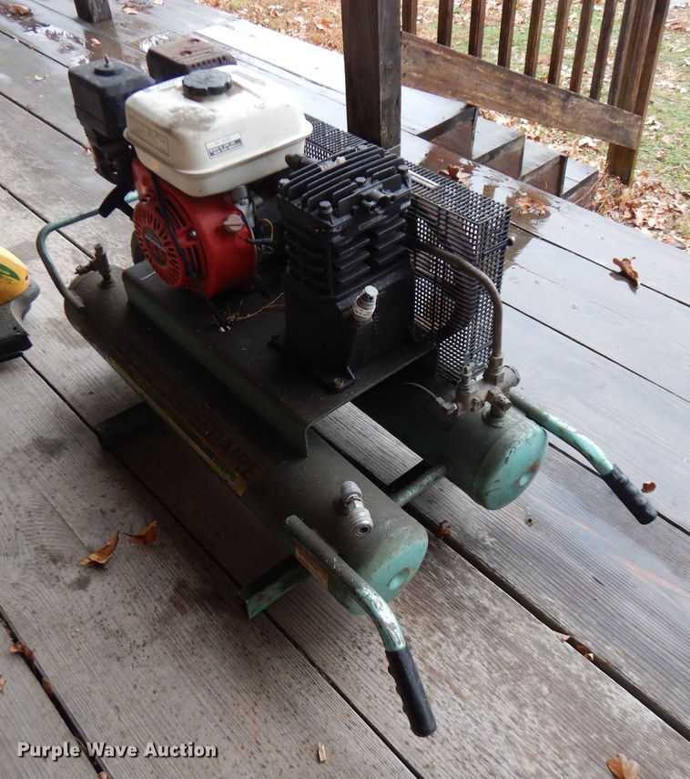 image for item FW9924 Air compressor