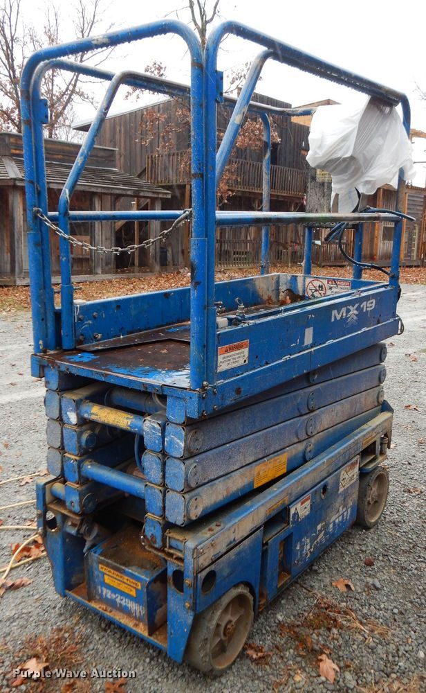 image for item FW9926 Up Right MX19  scissor lift