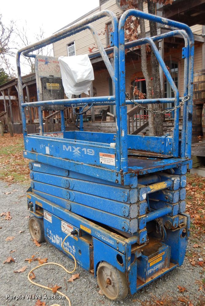 image for item FW9926 Up Right MX19  scissor lift