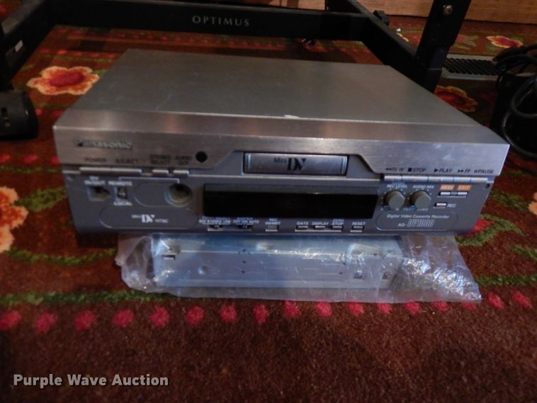 image for item FW9928 Audio/video equipment