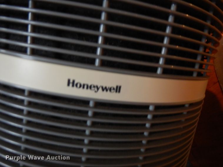 image for item FW9928 Audio/video equipment