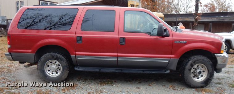 image for item FW9929 2003 Ford Excursion XLT  SUV