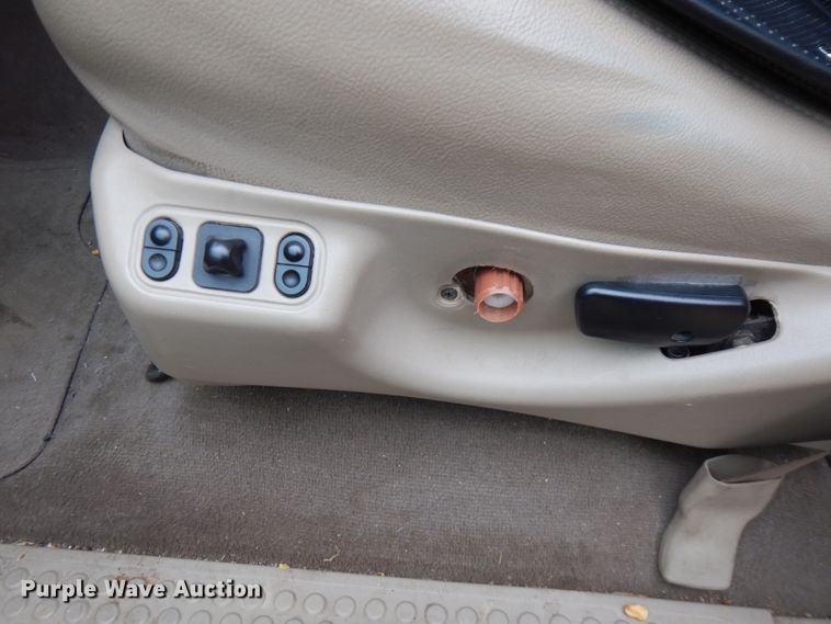 image for item FW9929 2003 Ford Excursion XLT  SUV